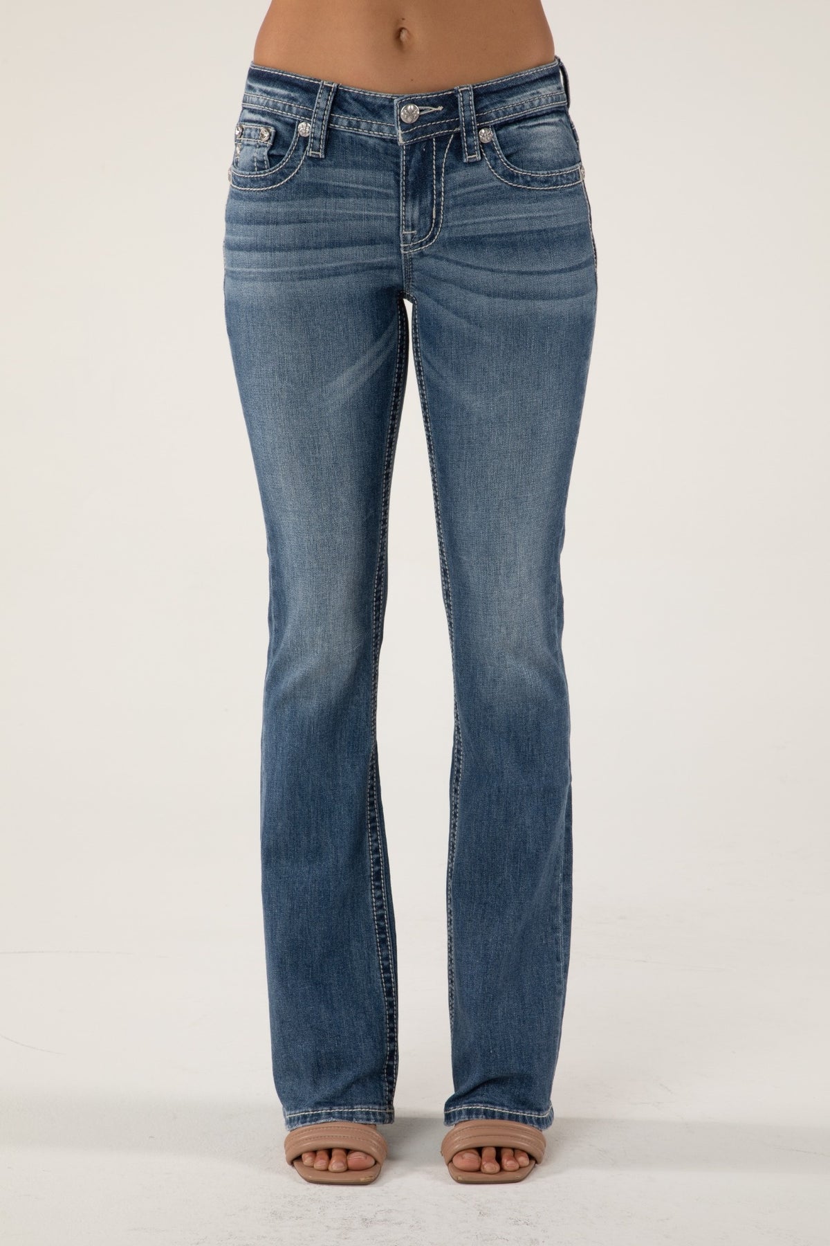 M985 Mid Rise Boot Jeans