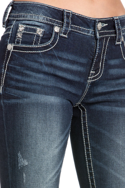 D869 Mid-Rise Jeans