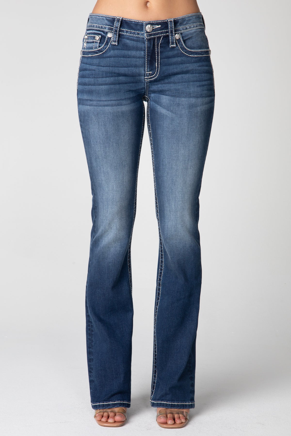 D1065 Mid-Rise Bootcut Jeans